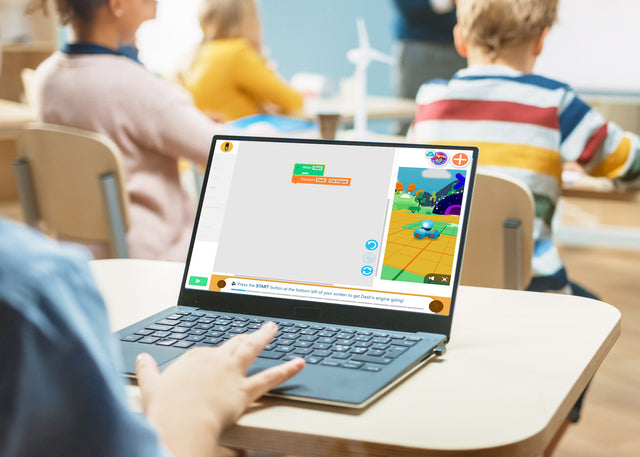 Make Wonder Tech Center with Dash
